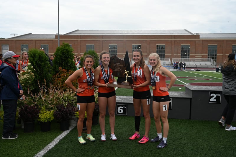Girls 1600 Relay - 1st Place